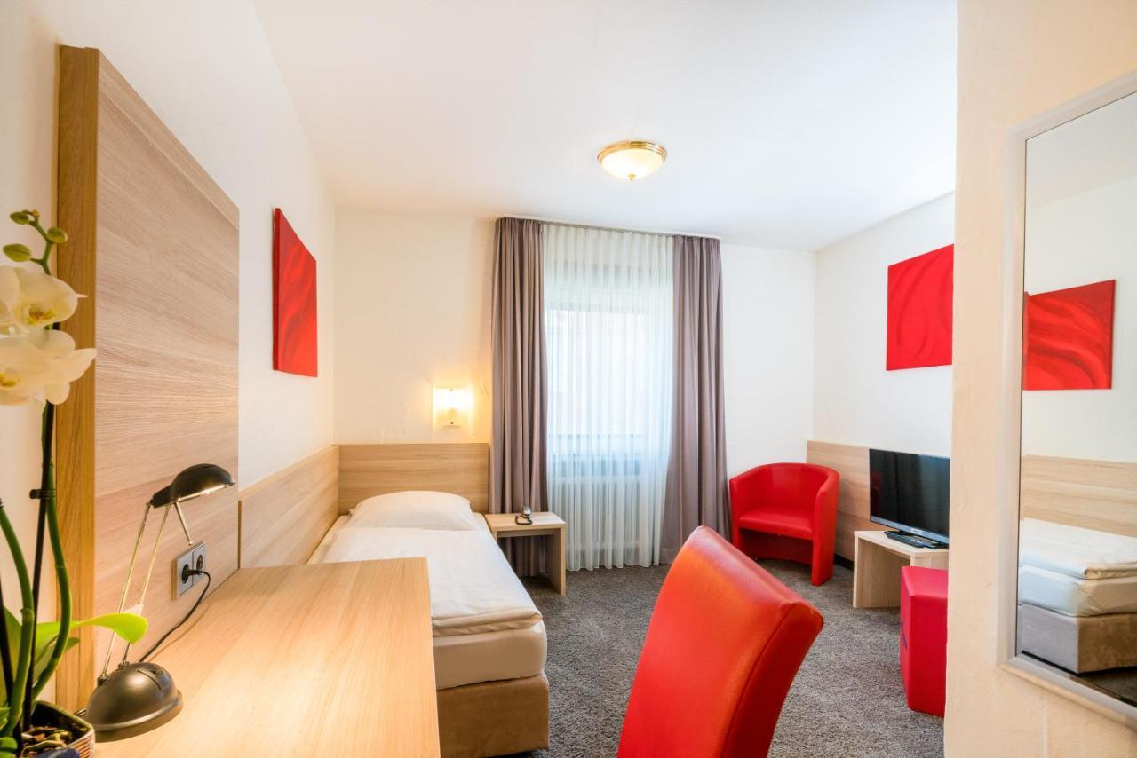 Hotel Wanner Бёблинген Экстерьер фото