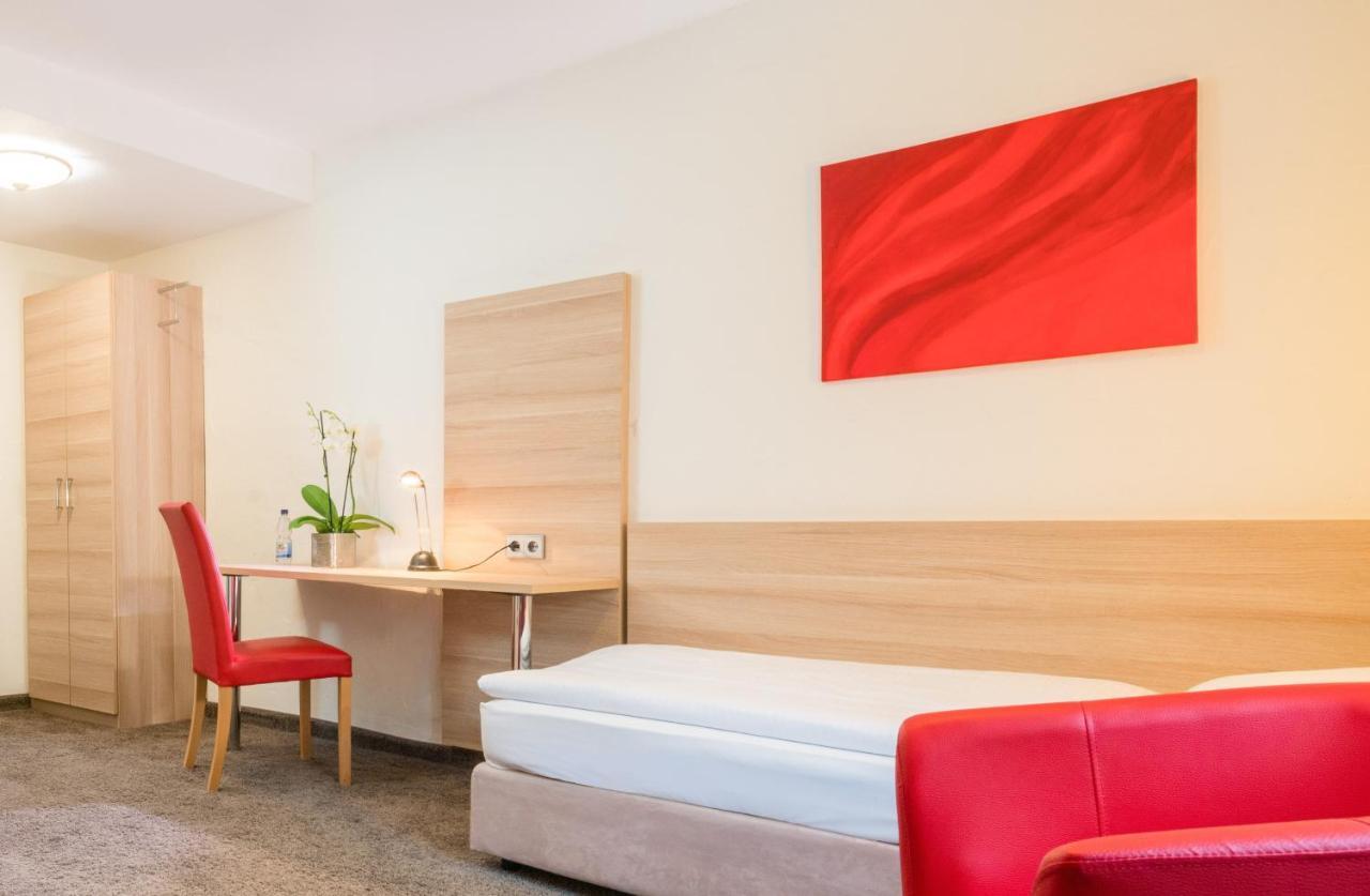 Hotel Wanner Бёблинген Экстерьер фото